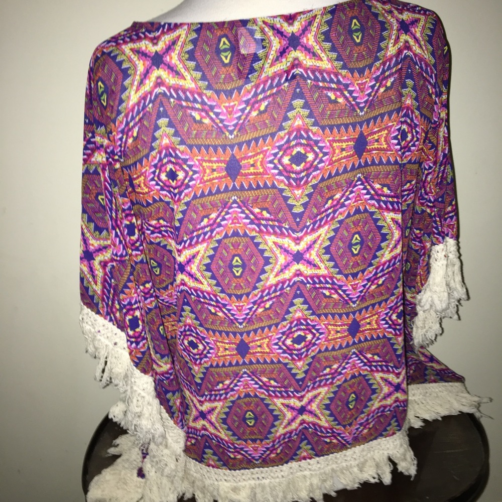 Aztec Poncho - Picture 3 of 3